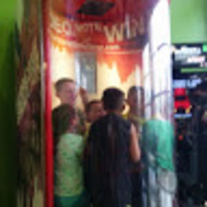 Meet your Posher, Amanda & jordan